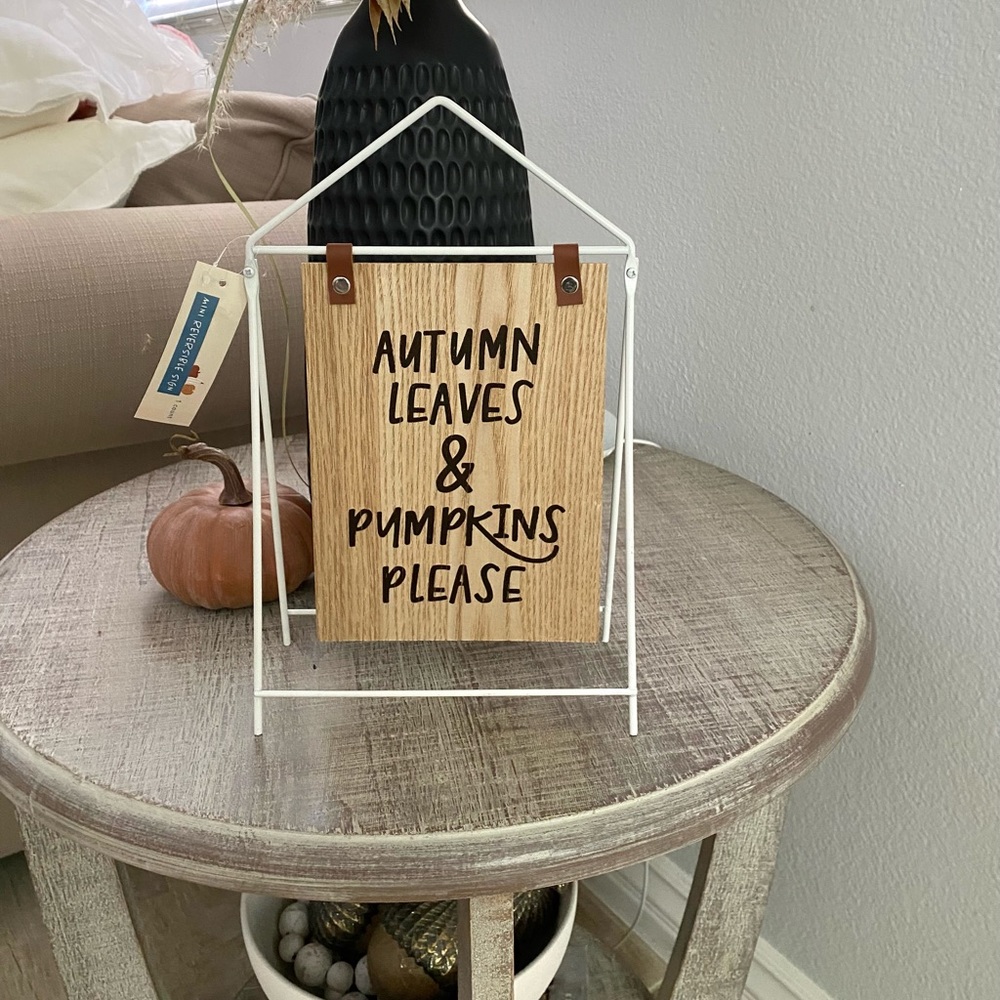 Target reversible wood sign